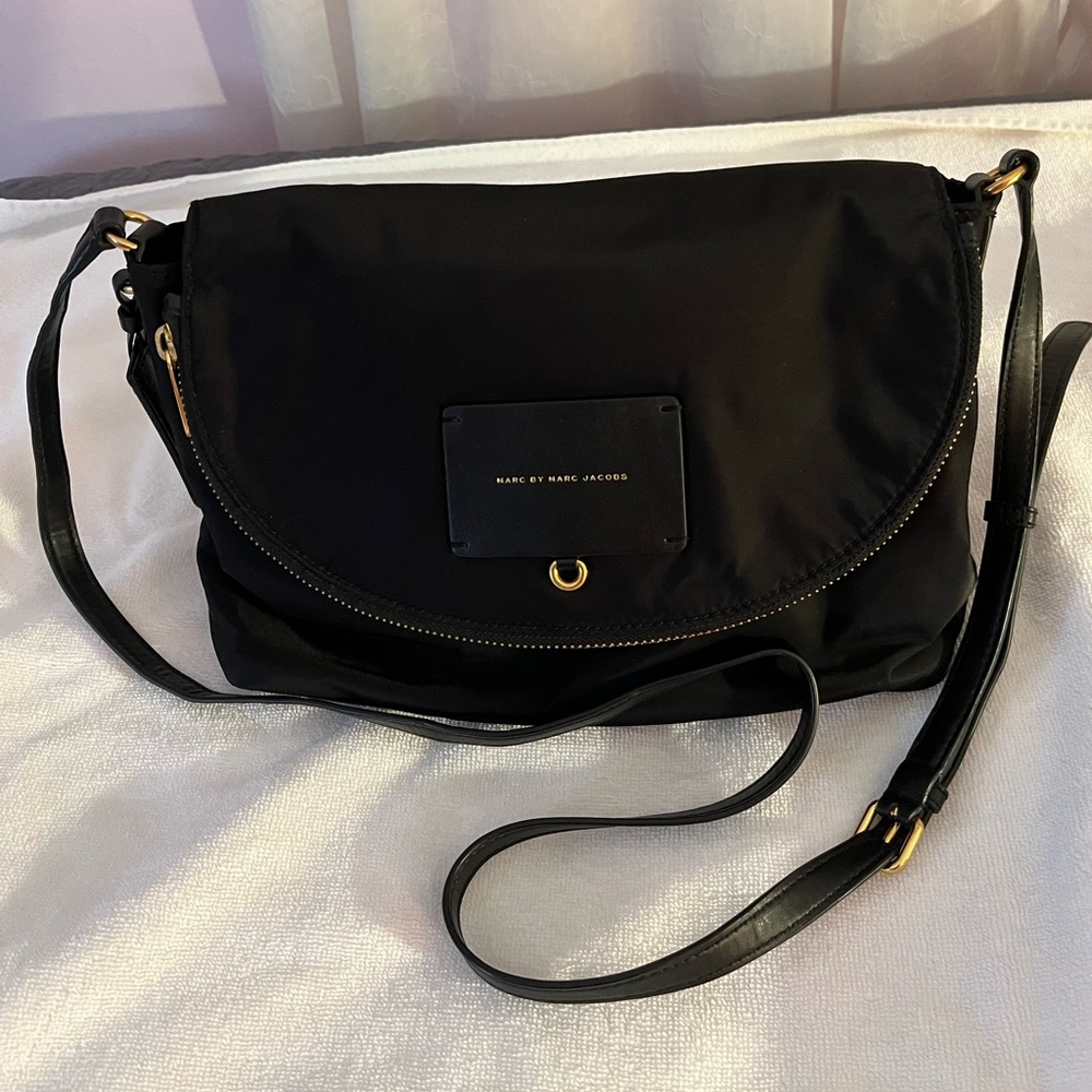 Marc Jacobs Black Nylon Crossbody/Shoulder Bag